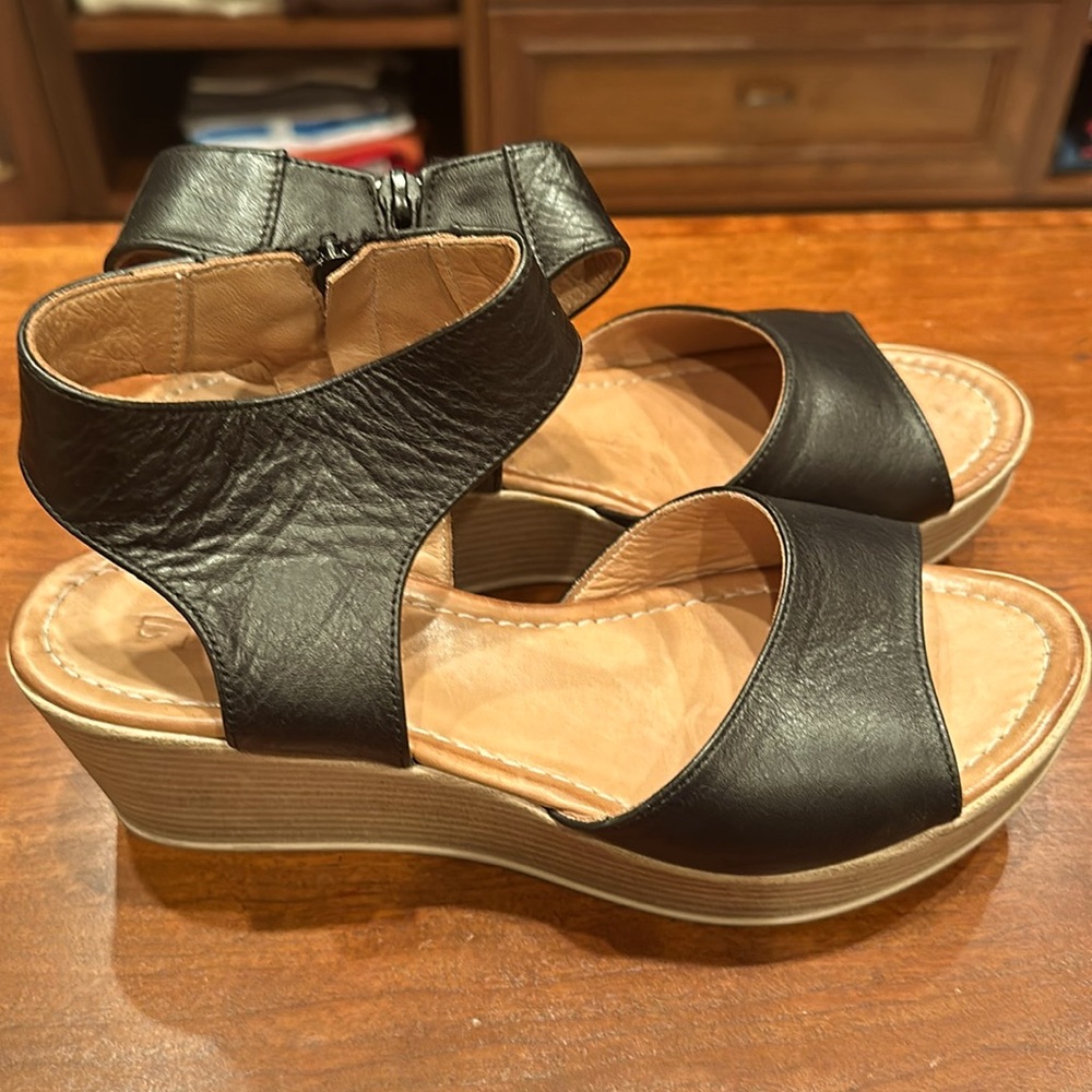 Ethem Platform Sandal